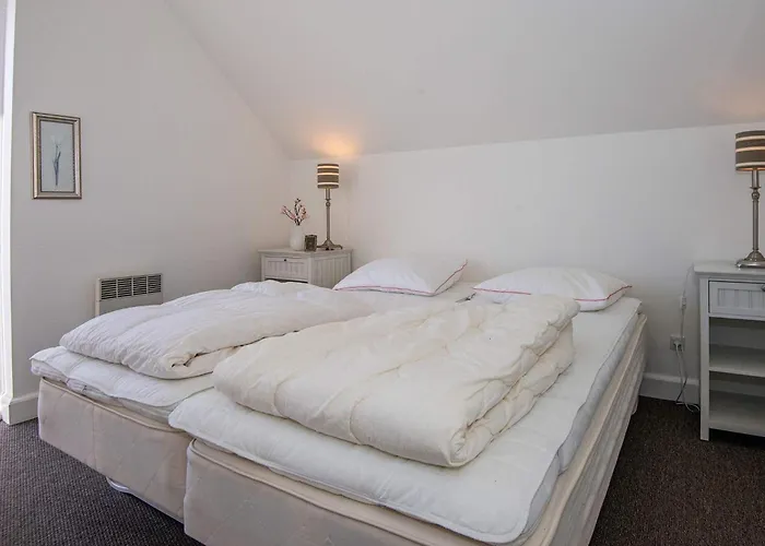 Hébergement de vacances 8 Person In *